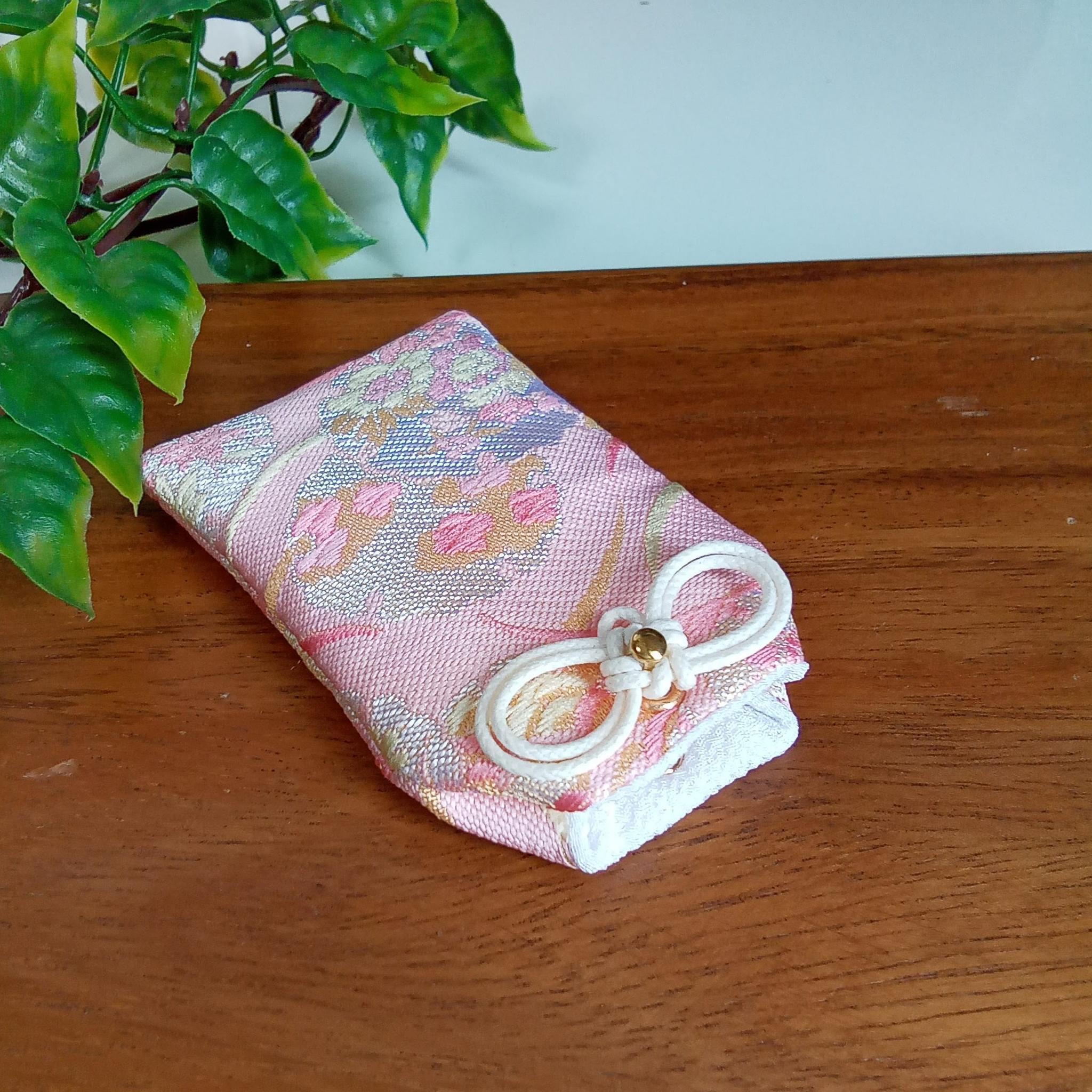 ❁新作❁ お守り袋 金襴 ❁雪輪と孤❁ セット売りもあります | 7枚目